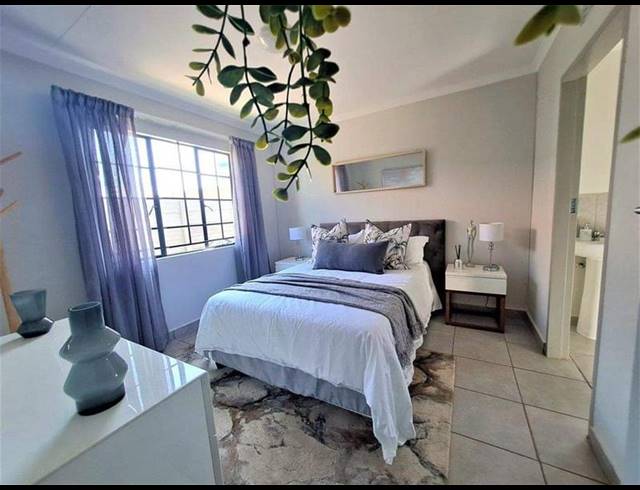 2 BEDROOM HOUSE FOR SALE IN SELCOURT